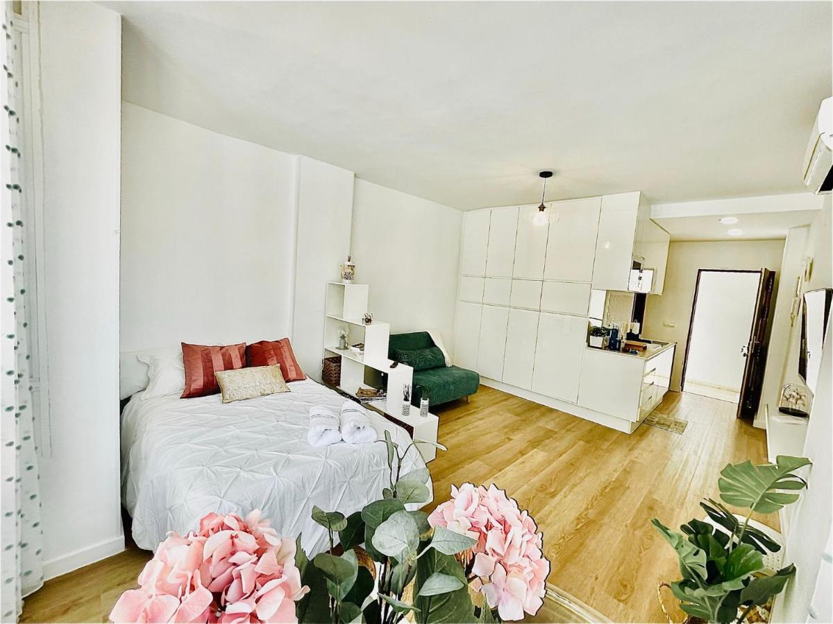 Luxury Loft With Pool In The Centre Apartment Torremolinos Bagian luar foto
